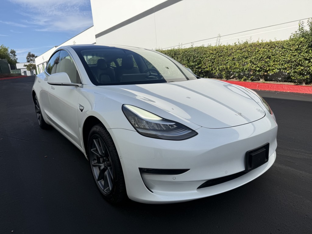 tesla model 3 2020 5YJ3E1EA4LF631748 image tesla model 3 2020 5YJ3E1EA4LF631748 image